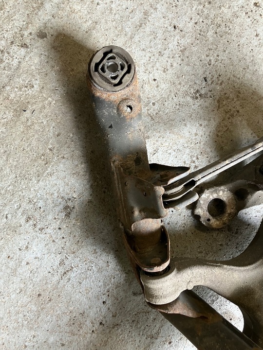 фото №7, Підвішування балка зад універсал avant audi a6 c7 2011- 4g0505235p