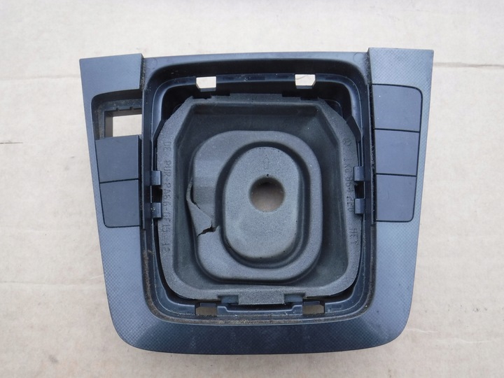 фото №1, Рамка захист mieszka vw passat b6 3c0864263