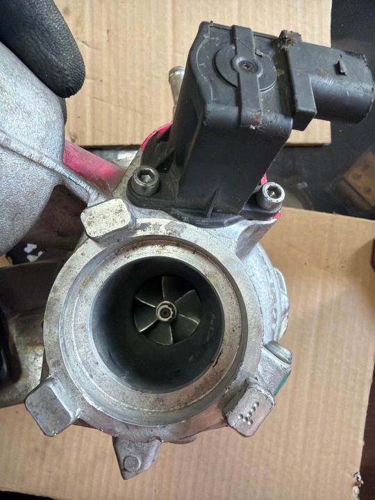 фото №6, Volkswagen passat b8 1.8 tfsi турбокомпрессор / турбина 06k145713j