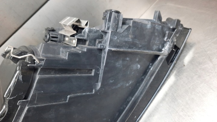 фото №11, Фара лівий ксенон 31214541 volvo c30 10-13r пошкоджений