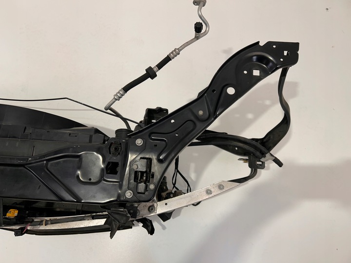 фото №9, Mercedes w212 підсилювач pas переднє балка панель кріплення фар