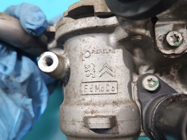 фото №9, Клапан egr pierburg, 5 pin peugeot 308 i t7 1,6 hdi 70215623 9802194080 7022