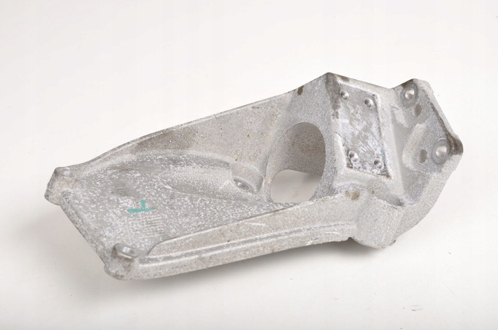 фото №1, Volvo xc60 ii t6 плагін гібрид awd 2.0 16v 340km лапи кронштейн 32202602