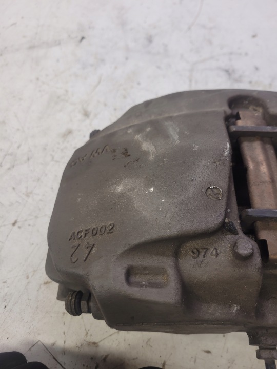 фото №7, Суппорт тормозной правое перед audi a4 a5 8w06dq 974