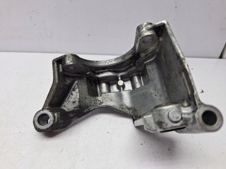 фото №10, Audi a6 c6 quattro 4f5 лапи кріплення кронштейн насоса підсилювача 3.2 fsi