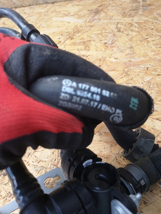 фото №10, Mercedes a-klasa w177 помпа воды шланги a1770073599 a0005003800 a0005061300