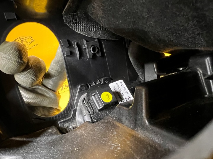 фото №6, Защита корпус колонки рулевого кнопка audi sq7 q7 4m0