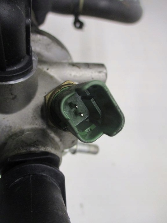 фото №6, Термостат корпус шланг труба fiat 500 1.3 d