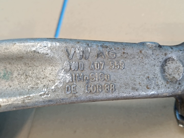фото №8, Audi a4 b9 avant рестайлинг 2021 r поворотный кулак левые перед 8w0407559 8w0407253f