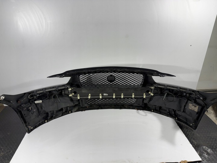 фото №10, Бампер перед передний jaguar xe x760 r-sport gx7m-17f003-aa ultimate чёрный