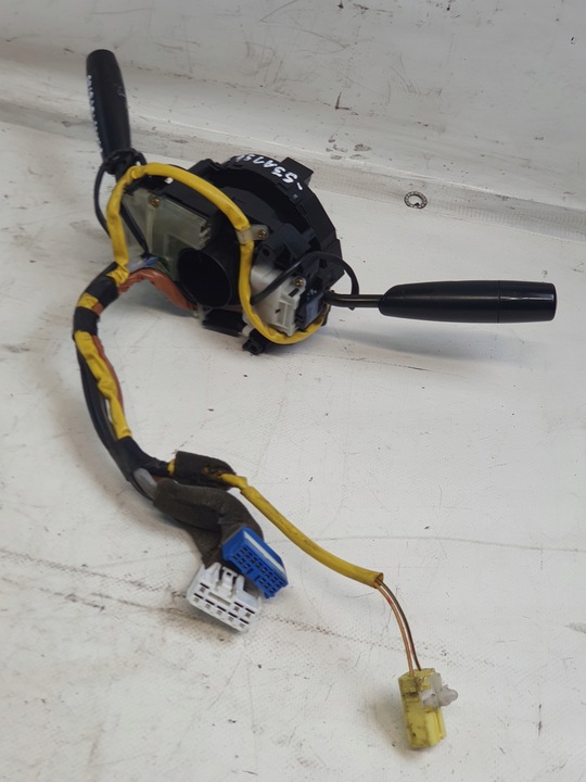 фото №13, Переключатель комбинированный оригинальный номер 175026 mazda 323c 94-97r.