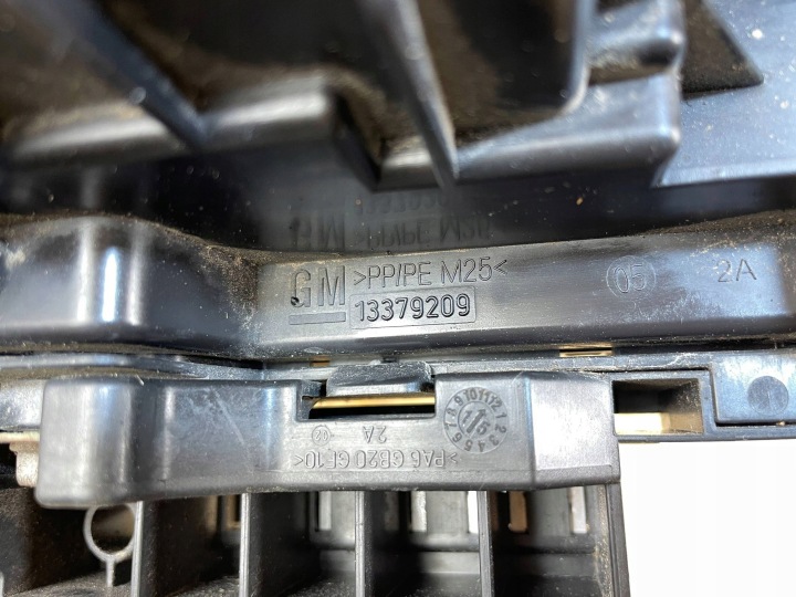 фото №11, Блок запобіжників модуль bsi uch opel astra v k 1.4 турбіна 39040849 15-