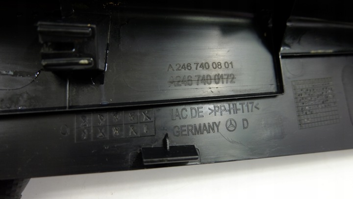 фото №11, Mercedes b-klasa w246 накладка оббивка кришки багажника a2467400801