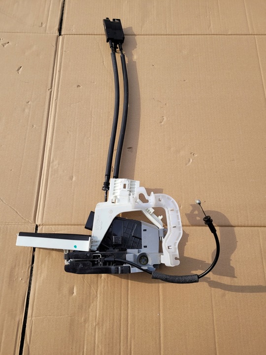 фото №1, Замок двері лівий перед tucson iii 81310-d3510