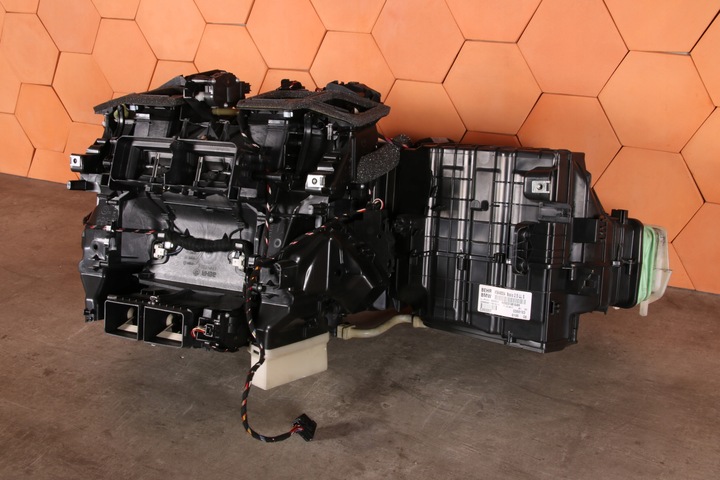 фото №9, Bmw f01 f06 f10 f11 отопитель комплектная воздуходувка европа 9202574 9248171