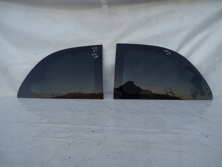 фото №1, Стекло левая кузовная зад задняя chrysler voyager iv caravan