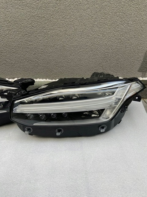 фото №2, Лампы volvo xc90 полный led active high beam 3 модули