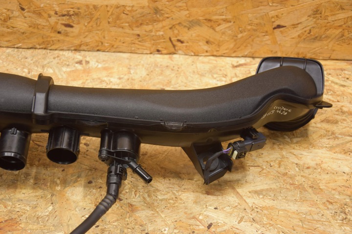 фото №7, Труба шланг воздуха mercedes a-klasa w177 2.0i a35 amg 23r a2600904000