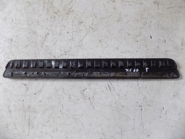 фото №3, Volvo xc60 i рестайлинг r-design планка накладка порога правая