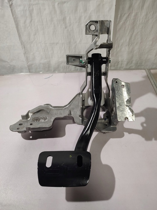 фото №1, Audi q5 педаль гальма каркас кріплення 8w1723117b