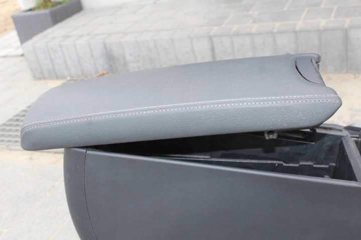 фото №9, Podłokirtnik toyota avensis t27