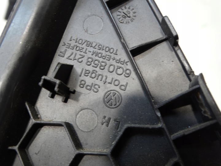 фото №8, Захист маскувальна накладка заглушка консолі ліва vw polo iv 9n 6q0858217f