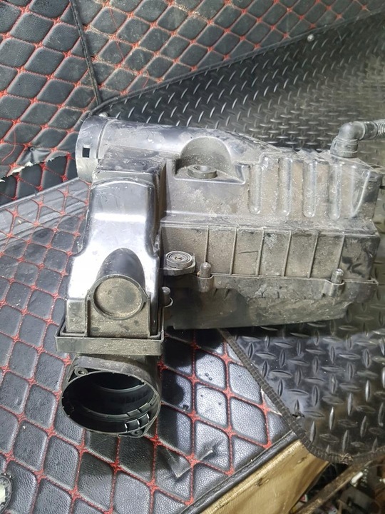 фото №5, Корпус фільтра повітря vw passat b7 3c0129607bc