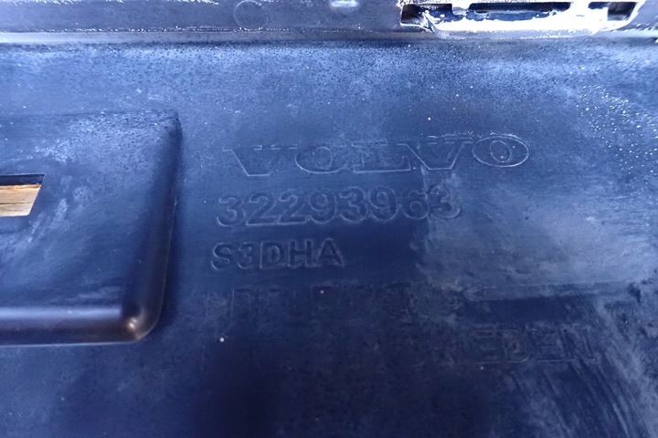 фото №13, Volvo v60 cross country рестайлінг бампер задній спойлер зад 31663166 32293963