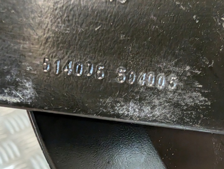 фото №14, Lucid air петля крышки багажника правые левый