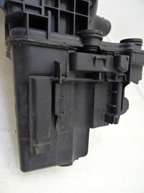 фото №8, Peugeot 308 t9 1.6 thp резонатор уловитель воздуха 9689014180