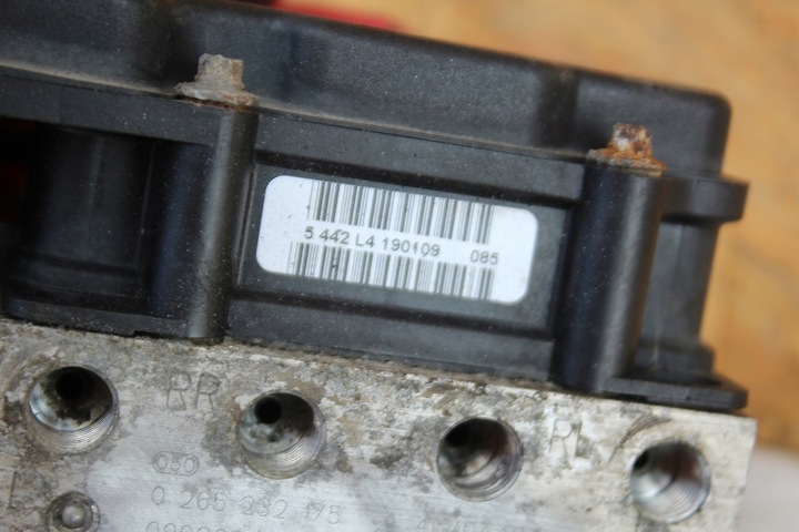 фото №7, Насос abs блок керування mitsubishi colt z30 vi рестайлінг 0265232175 4670a401