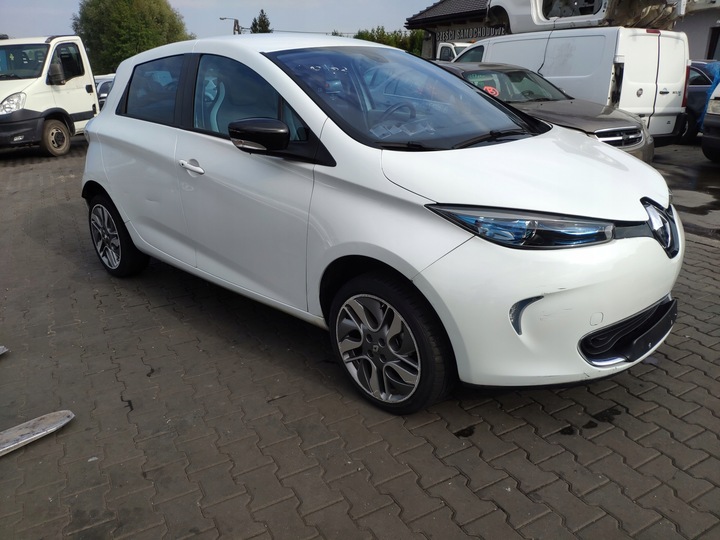 фото №10, Renault zoe белый жемчуг дверь правые зад аксессуары