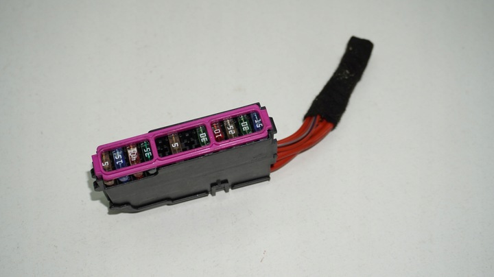 фото №7, Audi volkswagen seat skoda роз'єм коробка запобіжників 8k0941824d