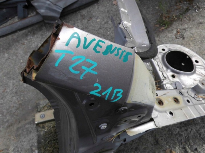 фото №5, Чверть праве перед toyota avensis t27 09-15