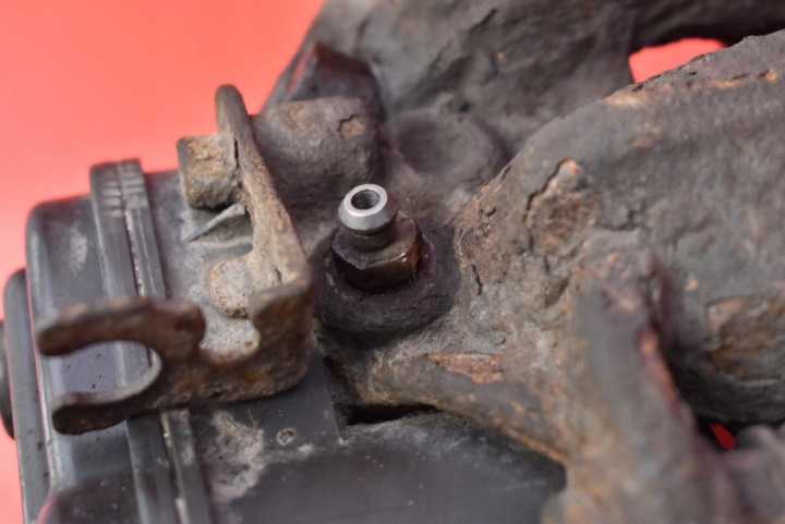 фото №8, Суппорт тормозной левое зад 9403b bmw f10 f11 3.0 d 258 km 13-17