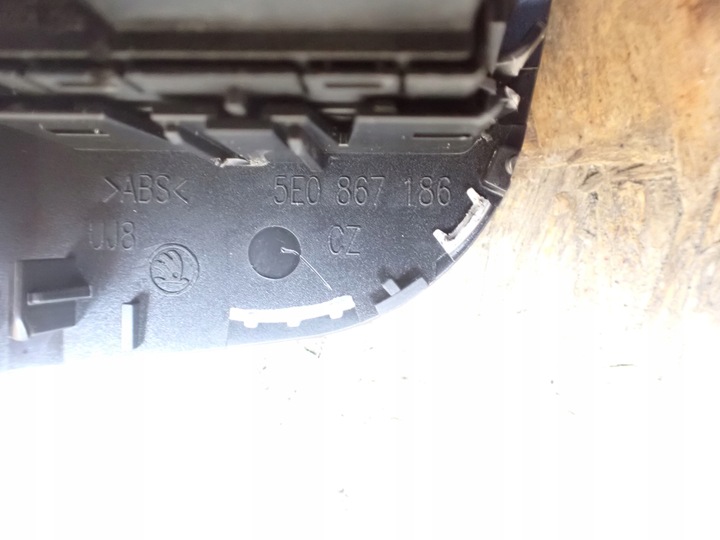 фото №6, Переключатель стекло skoda octavia iii 2019 европа 4x4 универсал 5e0867186