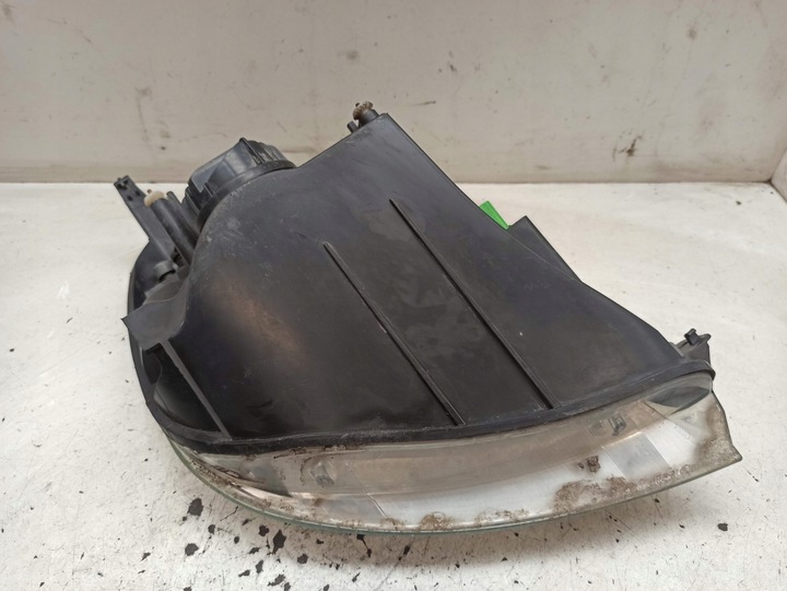 фото №11, Fiesta mk6 рестайлинг 5-08 лампа перед левая 2s6x13w030aj