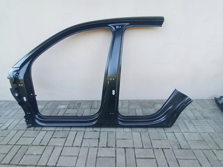 фото №1, Audi q3 ii 83a порог стойка левый обшивка