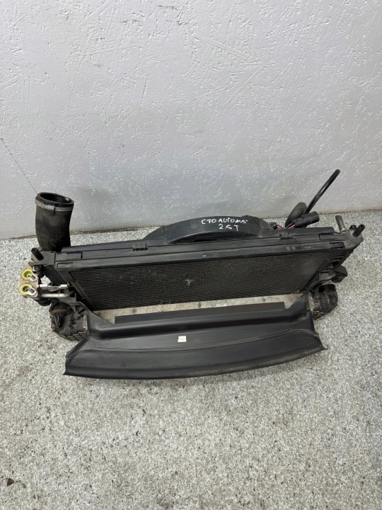 фото №12, Радіатор комплект вода кондиціонер вентилятор volvo c70 ii 2009-2013 2.5 t5