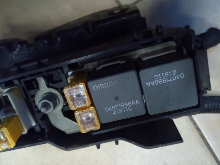 фото №9, Реле omron jeep cherokee kl 04671886aa оригинал.