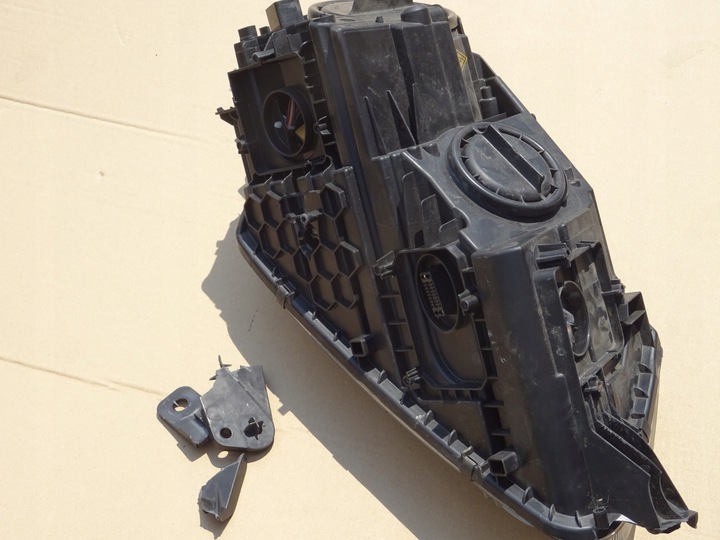 фото №5, Skoda yeti рестайлінг лампа ліва ксенон 5l1941015c 20s