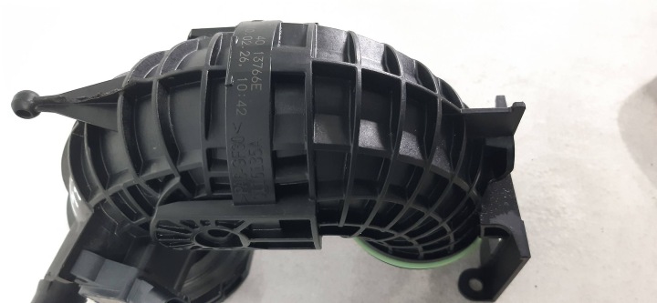 фото №6, Vw skoda seat 1.5 шланг трубка  труба воздуховод воздуха 04e145641h