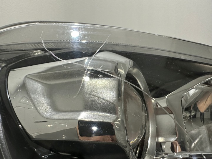 фото №11, Ford ranger лампа права звичайна лінза європа