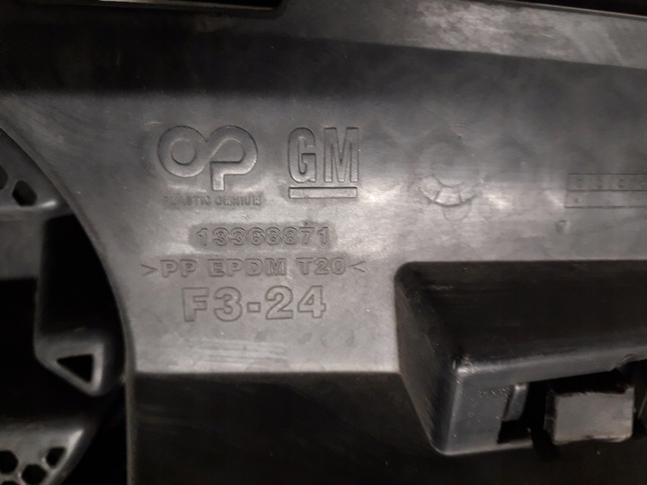 фото №9, Opel astra 4 iv j рестайлінг 12- решітка радіатора решітка 13368871 13368851