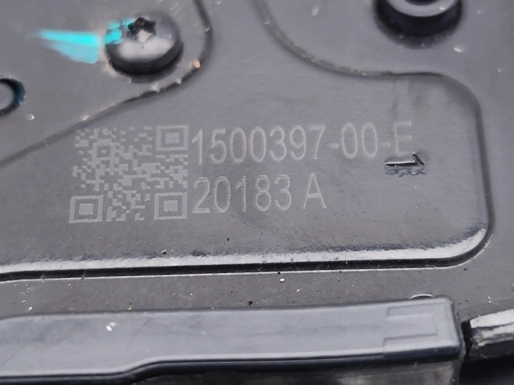 фото №7, Tesla модель 3 замок кришки задньої / багажника 2020 салон 4/5dr 1500397-00-e
