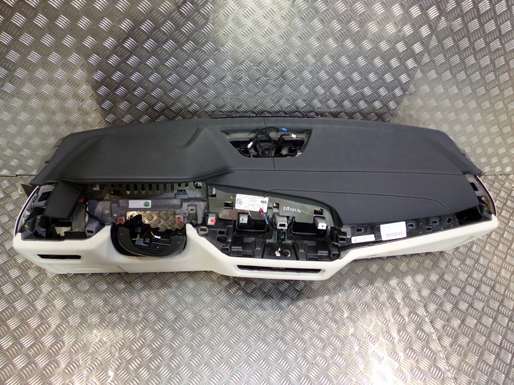 фото №7, Bmw x5 g05 x6 g06 g07 f95 панель раздаточная консоль кожа elfenbein белый