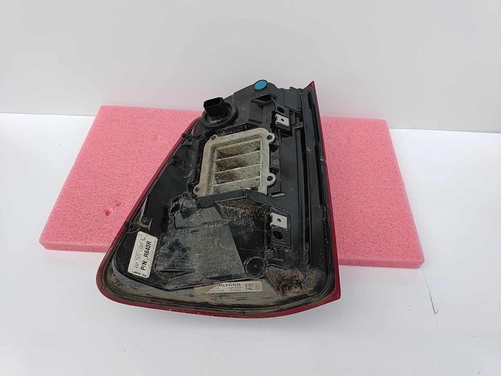 фото №11, Dodge ram 19- лампа правая зад задняя led европа 3914