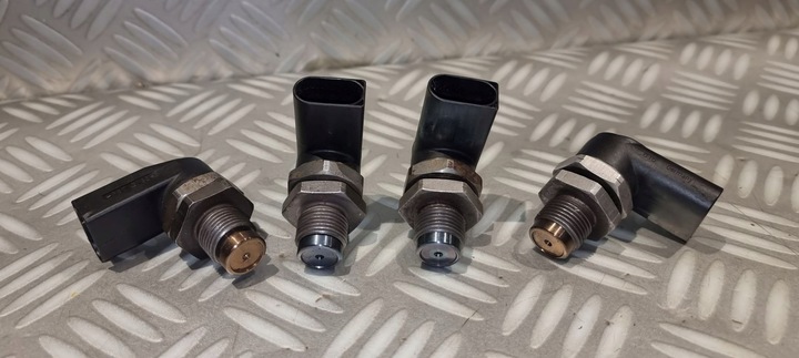 фото №12, Bmw e60 e90 2.0 3.0 d m57n датчик давления топлива 7787167 0281002497 06r