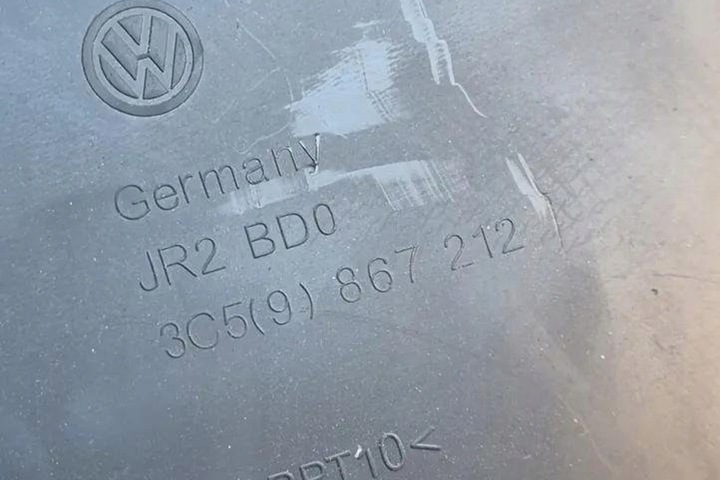 фото №8, Боковина задніх правих двері vw passat варіант b6 3c5 3c5867212 2.0l