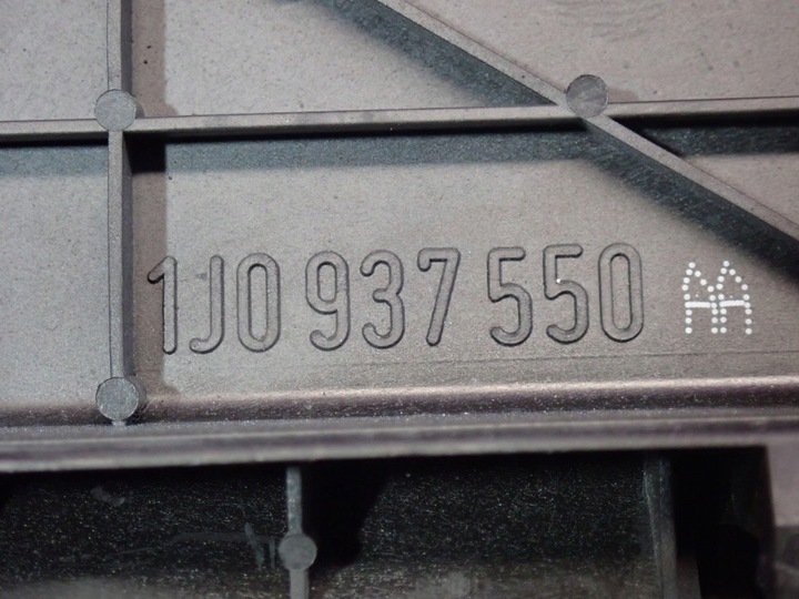 фото №6, Vw golf iv 97-06 1.9 коробка запобіжників 1j0937550aa